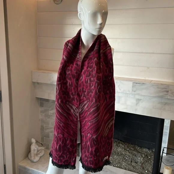 Vintage English Cashmere Hot Pink Animal Print Fringed Scarf 74”L x 12”W - Picture 8 of 9